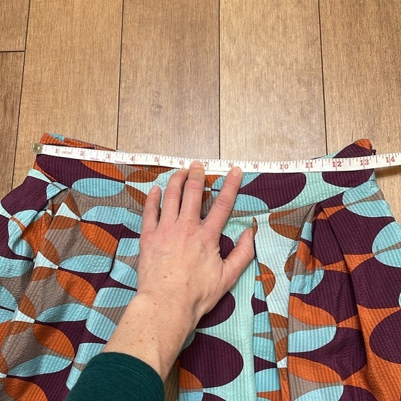HD in Paris Anthropologie Blue Orange geometric Pleated A-Line Silk Skirt size 2 - Picture 7 of 10
